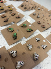 Load image into Gallery viewer, Wooden Earrings