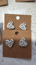 Load image into Gallery viewer, Heart Earrings