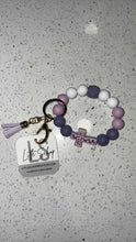 Load image into Gallery viewer, Cross Wristlet
