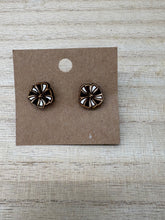 Load image into Gallery viewer, Wooden Earrings
